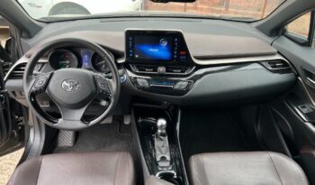 
									Toyota C-HR 1.8 Hybrid E-CVT Lounge pieno
								