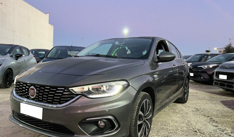 
								Fiat Tipo 1.3 Mjt S&S 5 porte Lounge pieno									