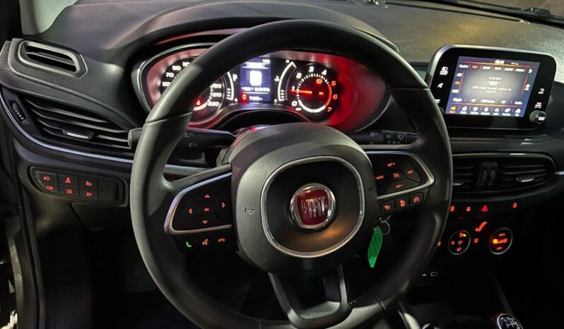 
								Fiat Tipo 1.3 Mjt S&S 5 porte Lounge pieno									