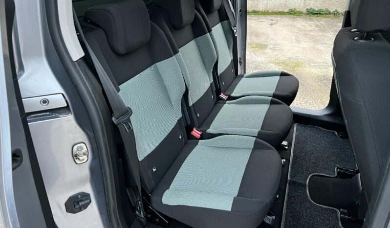 
								Citroen Berlingo BlueHDi 100 Shine pieno									