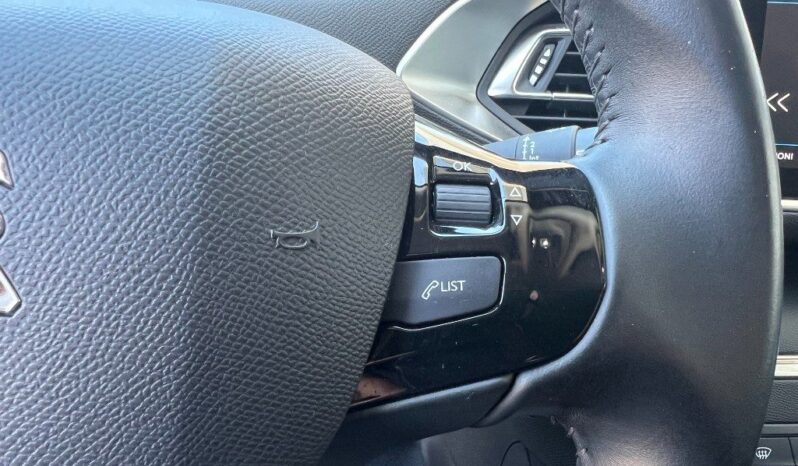 
								Peugeot 308 BlueHDi 130 S&S Allure Pack pieno									