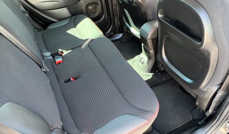 
								Fiat 500L 1.6 Multijet 120 CV Sport pieno									