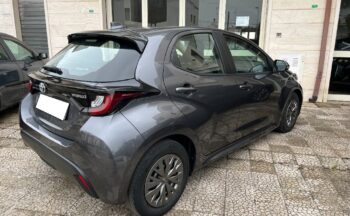 Toyota Yaris 1.5 Hybrid 5 porte Retrocamera
