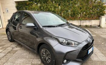 Toyota Yaris 1.5 Hybrid 5 porte Retrocamera