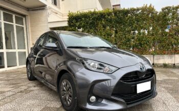 Toyota Yaris 1.5 Hybrid 5 porte Retrocamera