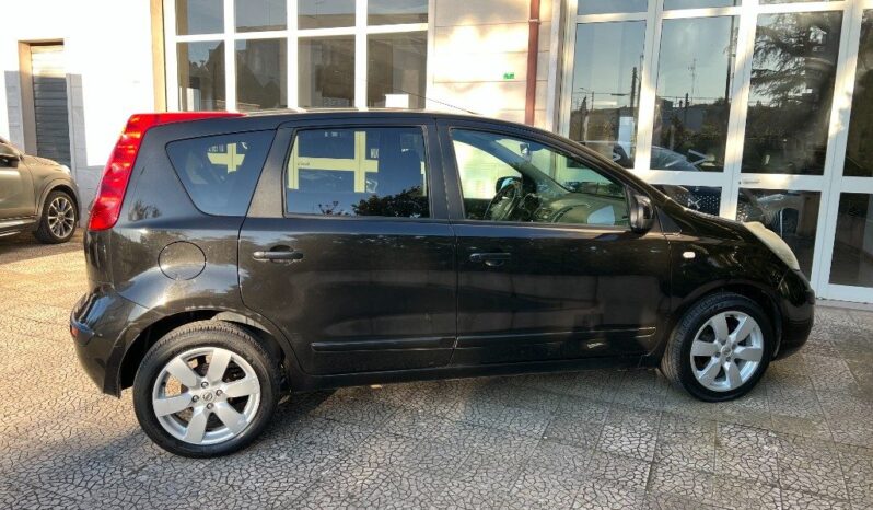 
								Nissan Note 1.6 16V Matic pieno									