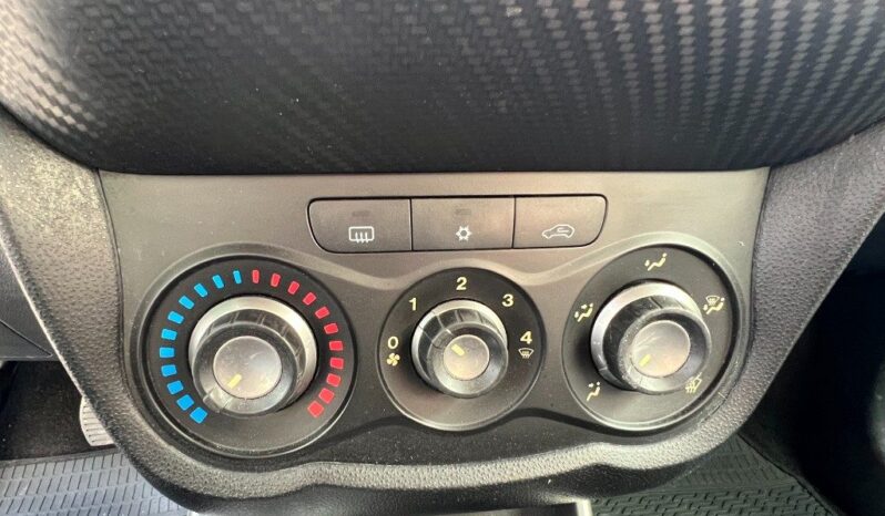 
								Alfa Romeo Mito 1.6 JTDm 16V pieno									