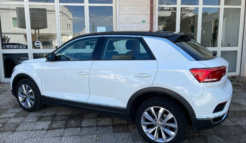 
								Volkswagen T-Roc 2.0 TDI SCR 150 CV DSG 4MOTION pieno									