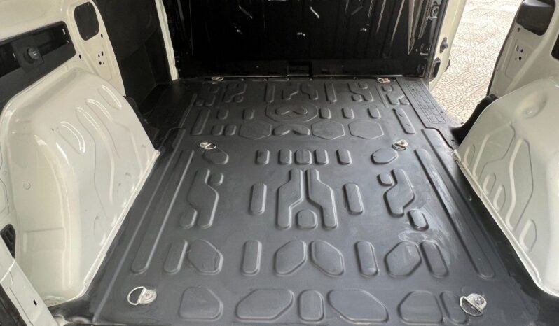 
								Fiat Doblò 1.6 MJT 105CV Cargo .									