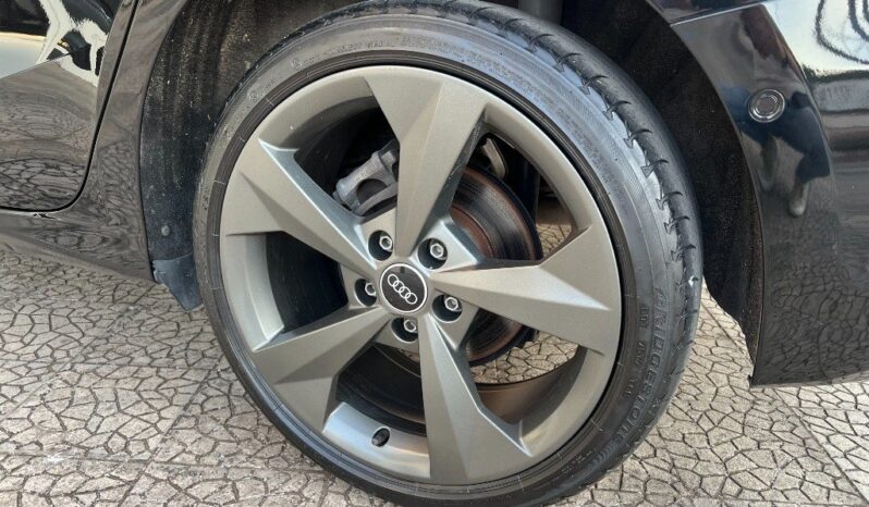 
								Audi A3 SPB 30 TDI S tronic Advanced .									