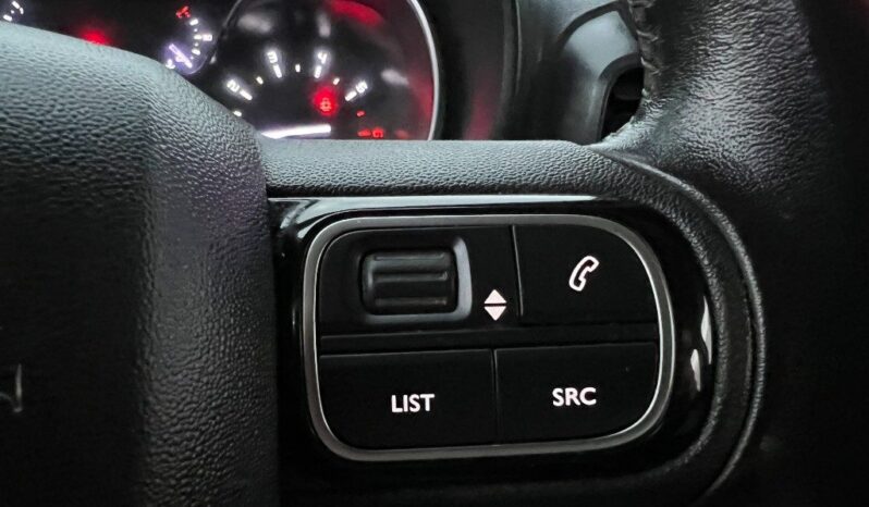 
								Citroen Berlingo BlueHDi 100 Shine .									
