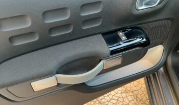 
									Citroen C3 BlueHDi Shine .								