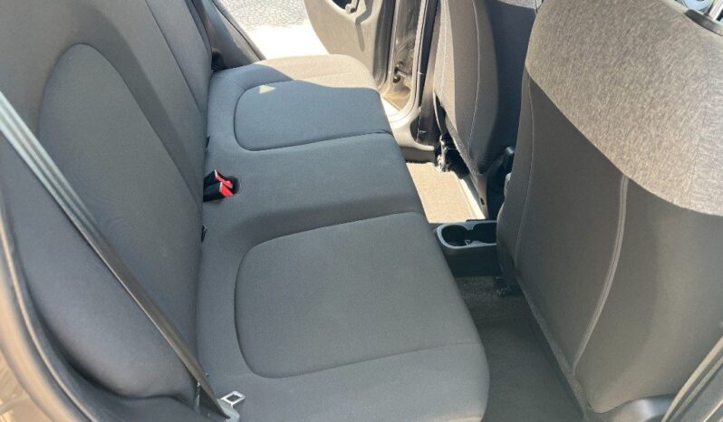 
								Fiat Panda 1.0 FireFly S&S Hybrid .									
