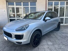 Porsche Cayenne 3.0 Diesel TETTO