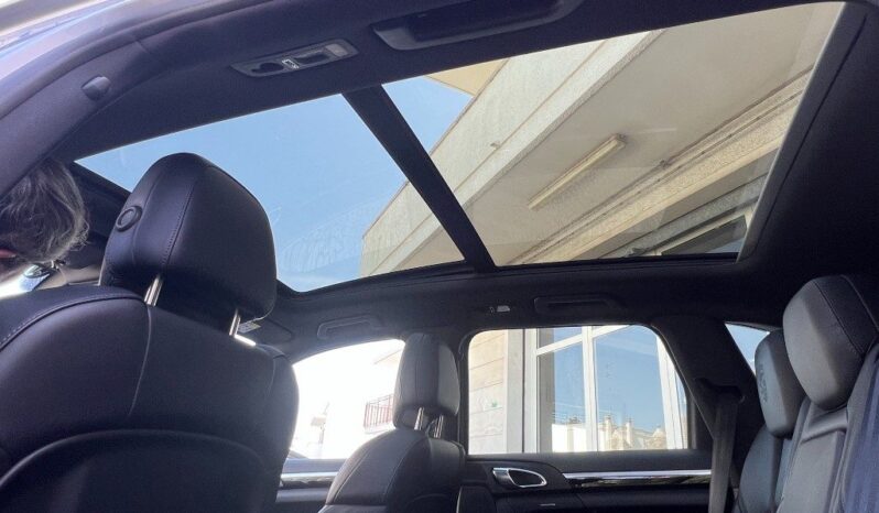 
								Porsche Cayenne 3.0 Diesel TETTO pieno									