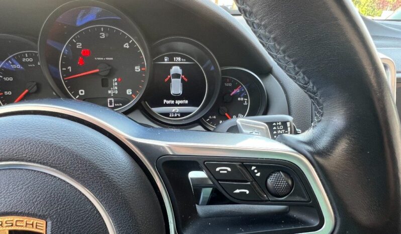
								Porsche Cayenne 3.0 Diesel TETTO pieno									