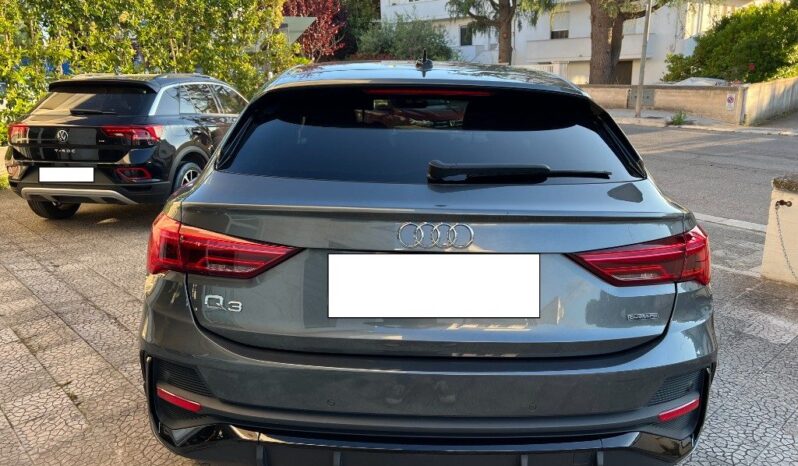 
								Audi Q3 SPB 35 2.0 150 TDI quattro S line edition pieno									