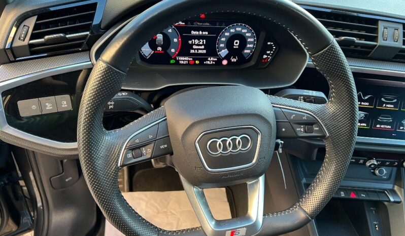 
								Audi Q3 SPB 35 2.0 150 TDI quattro S line edition pieno									
