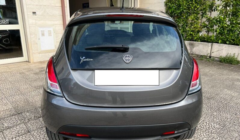 
								Lancia Ypsilon 1.0 FireFly 5 porte S&S Hybrid pieno									