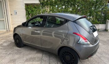 
									Lancia Ypsilon 1.0 FireFly 5 porte S&S Hybrid pieno								