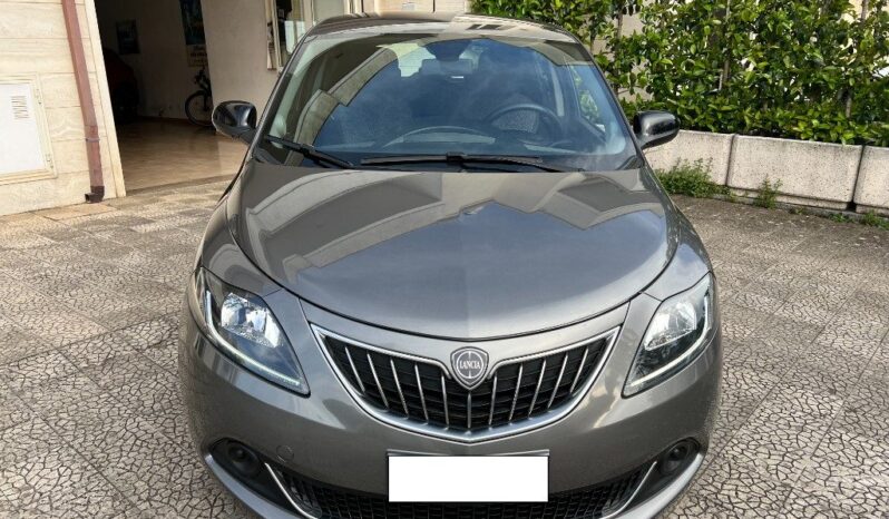 
								Lancia Ypsilon 1.0 FireFly 5 porte S&S Hybrid pieno									