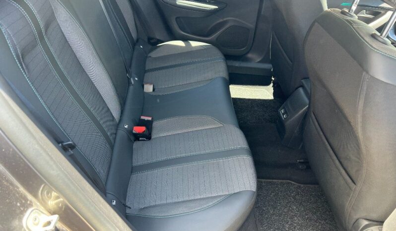 
								Peugeot 2008 BlueHDi 130 S&S EAT8 Allure Pack .									