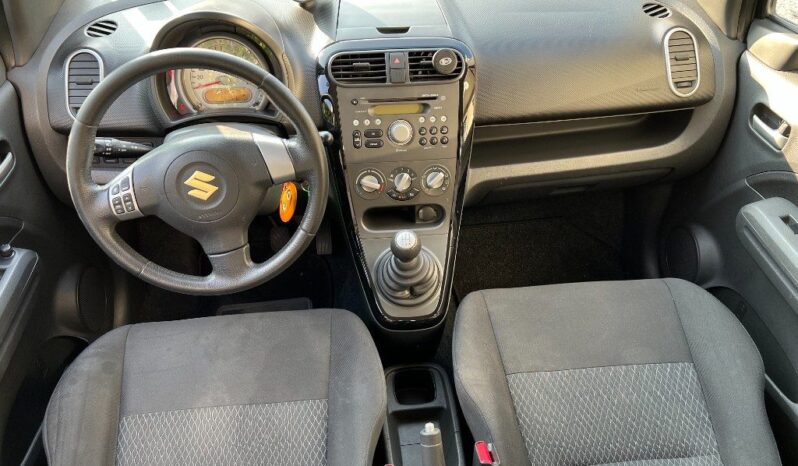 
								Suzuki Splash 1.0 VVT .									