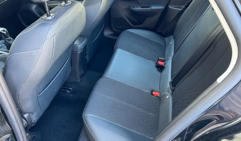 
								Opel Corsa 1.2 Elegance .									