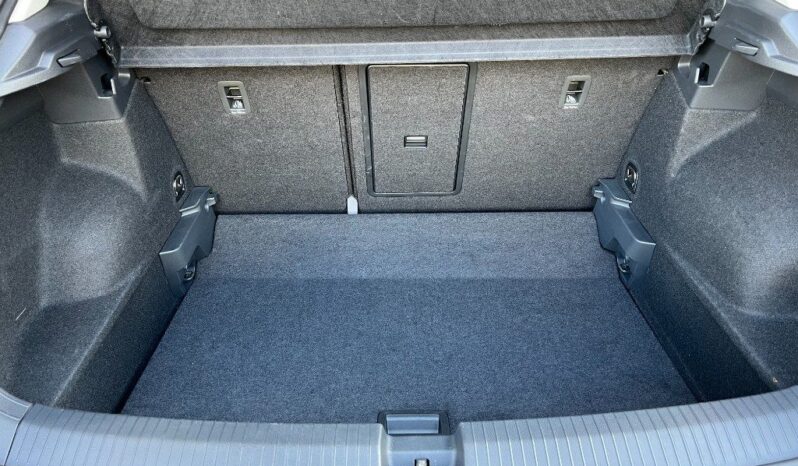 
								Volkswagen T-Roc 2.0 TDI SCR 150 CV DSG .									
