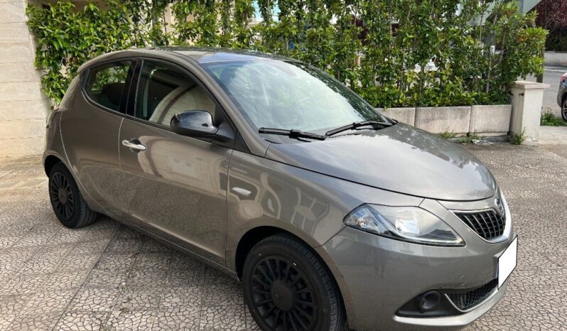 
								Lancia Ypsilon 1.0 FireFly 5 porte S&S Hybrid .									