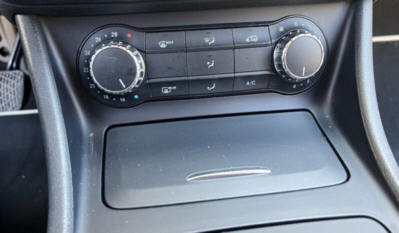 
								Mercedes-Benz GLA 200 d Automatic Sport .									