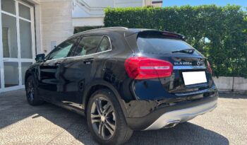 
									Mercedes-Benz GLA 200 d Automatic Sport .								