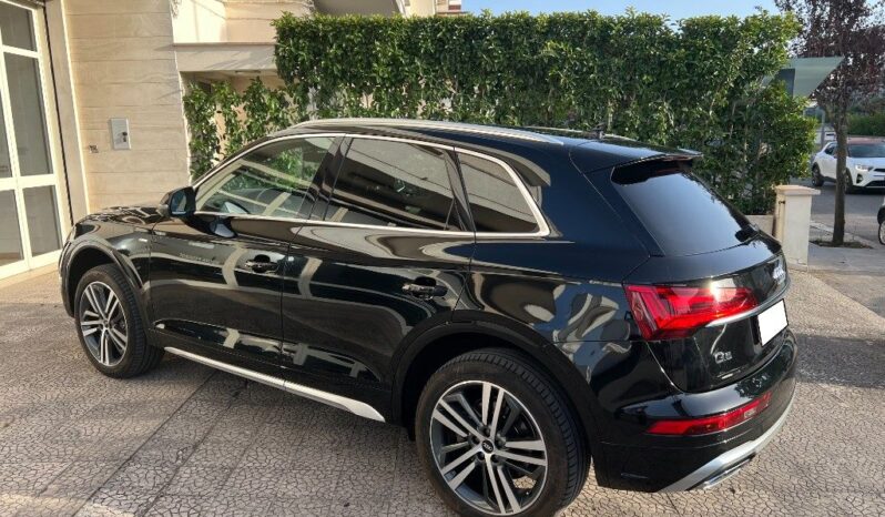 
								Audi Q5 2.0 TDI 204 CV quattro S tronic S line plus .									