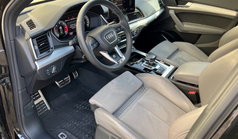 
								Audi Q5 2.0 TDI 204 CV quattro S tronic S line plus .									
