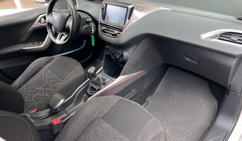 
								Peugeot 2008 1.6 e-HDi 92 CV .									