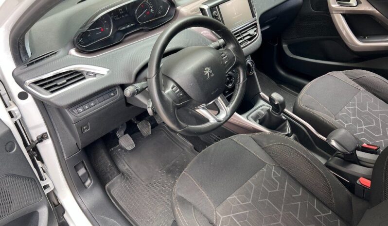 
								Peugeot 2008 1.6 e-HDi 92 CV .									