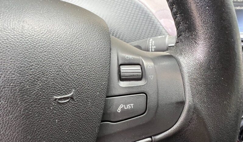 
								Peugeot 2008 1.6 e-HDi 92 CV .									