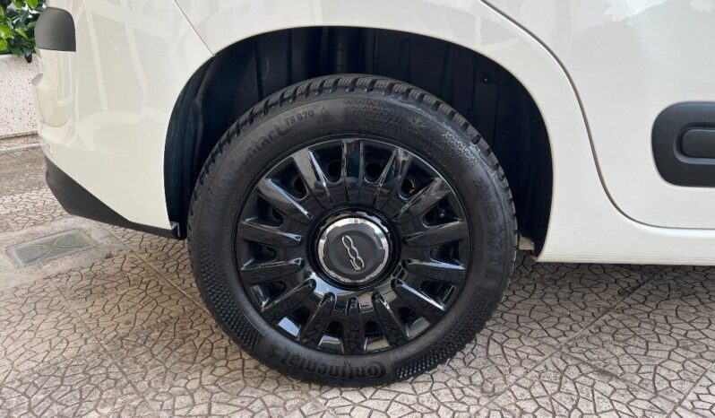 
								Fiat 500L 1.3 Multijet 95 CV .									