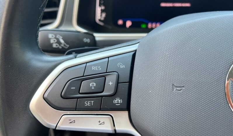 
								Volkswagen T-Roc 2.0 TDI 150 CV DSG TETTO NERO .									