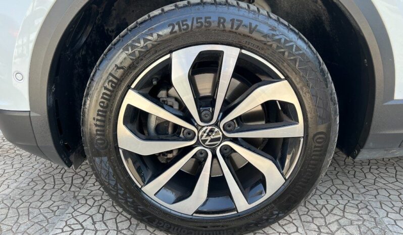 
								Volkswagen T-Roc 2.0 TDI 150 CV DSG TETTO NERO .									