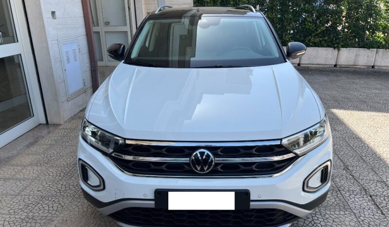 
								Volkswagen T-Roc 2.0 TDI 150 CV DSG TETTO NERO .									