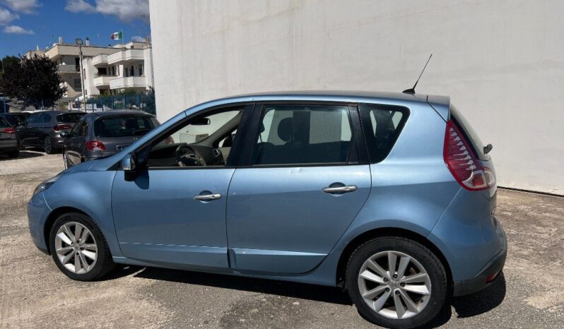 
								Renault Scenic X-Mod 1.5 dCi 110CV .									
