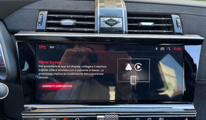 
								DS 7 BlueHDi 130 aut. Performance Line .									
