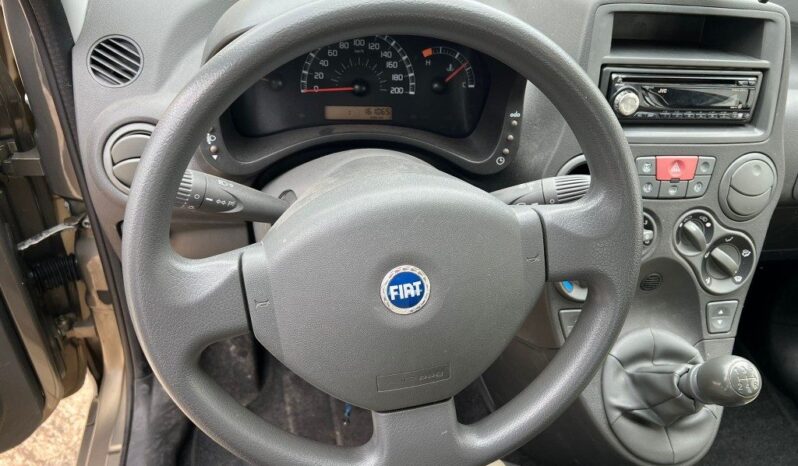 
								Fiat Panda 1.2 Dynamic Natural Power .									
