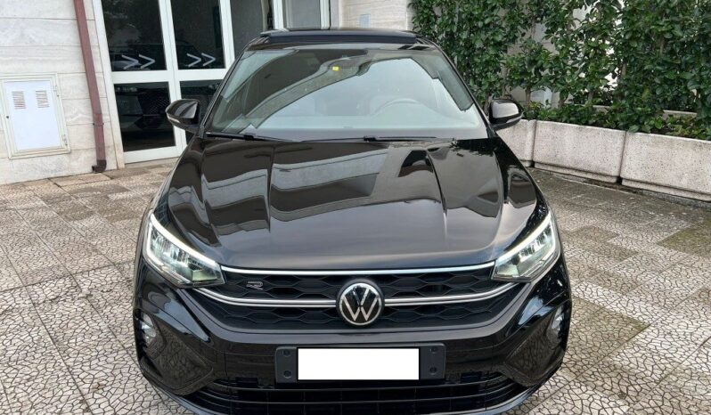
								Volkswagen Taigo 1.0 TSI 110 CV DSG R-Line .									