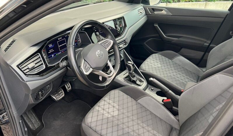 
								Volkswagen Taigo 1.0 TSI 110 CV DSG R-Line .									