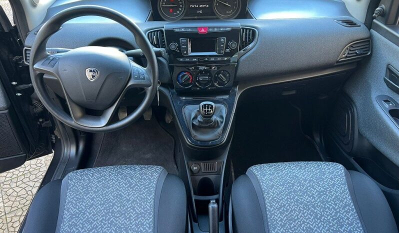 
								Lancia Ypsilon 1.0 FireFly S&S Hybrid Ecochic .									