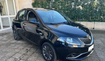 
									Lancia Ypsilon 1.0 FireFly S&S Hybrid Ecochic .								