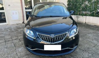 
									Lancia Ypsilon 1.0 FireFly S&S Hybrid Ecochic .								