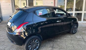 
									Lancia Ypsilon 1.0 FireFly S&S Hybrid Ecochic .								